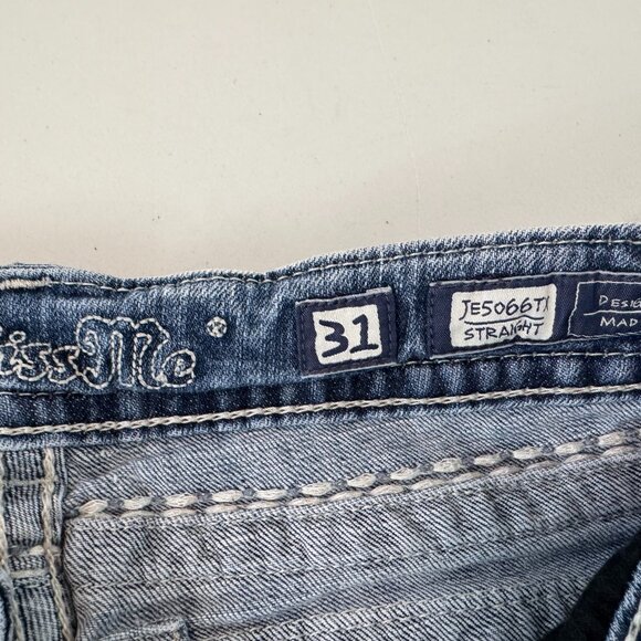 Miss Me Straight Leg Jeans sz 31  rhinestone heavy stitching JE5066TX - Picture 3 of 3